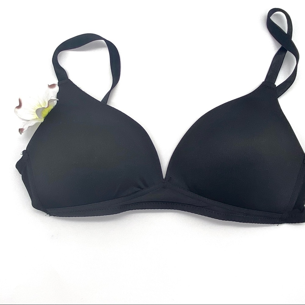 EUC Forever 21 No Underwire T-shirt Bra, 32C - Picture 5 of 10